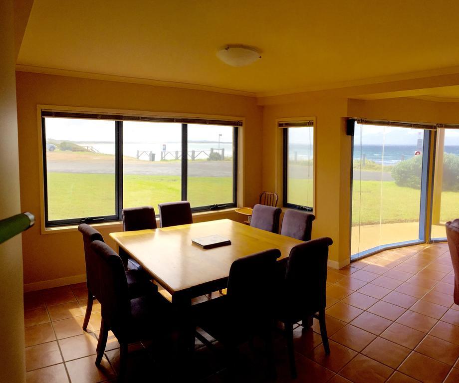 Horizons Beachfront Apartment ポート・フェアリー エクステリア 写真
