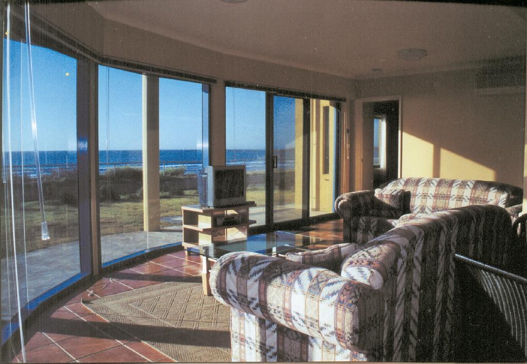 Horizons Beachfront Apartment ポート・フェアリー エクステリア 写真
