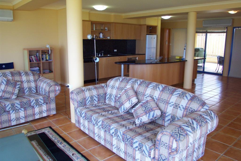 Horizons Beachfront Apartment ポート・フェアリー エクステリア 写真
